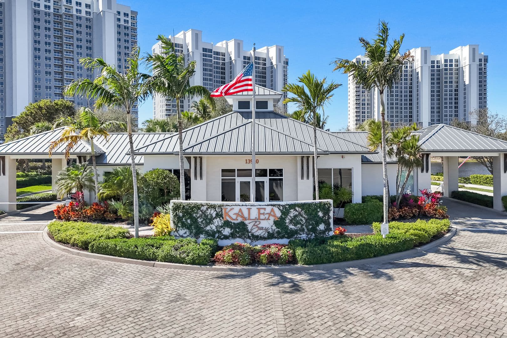 Tower 300 at Kalea Bay